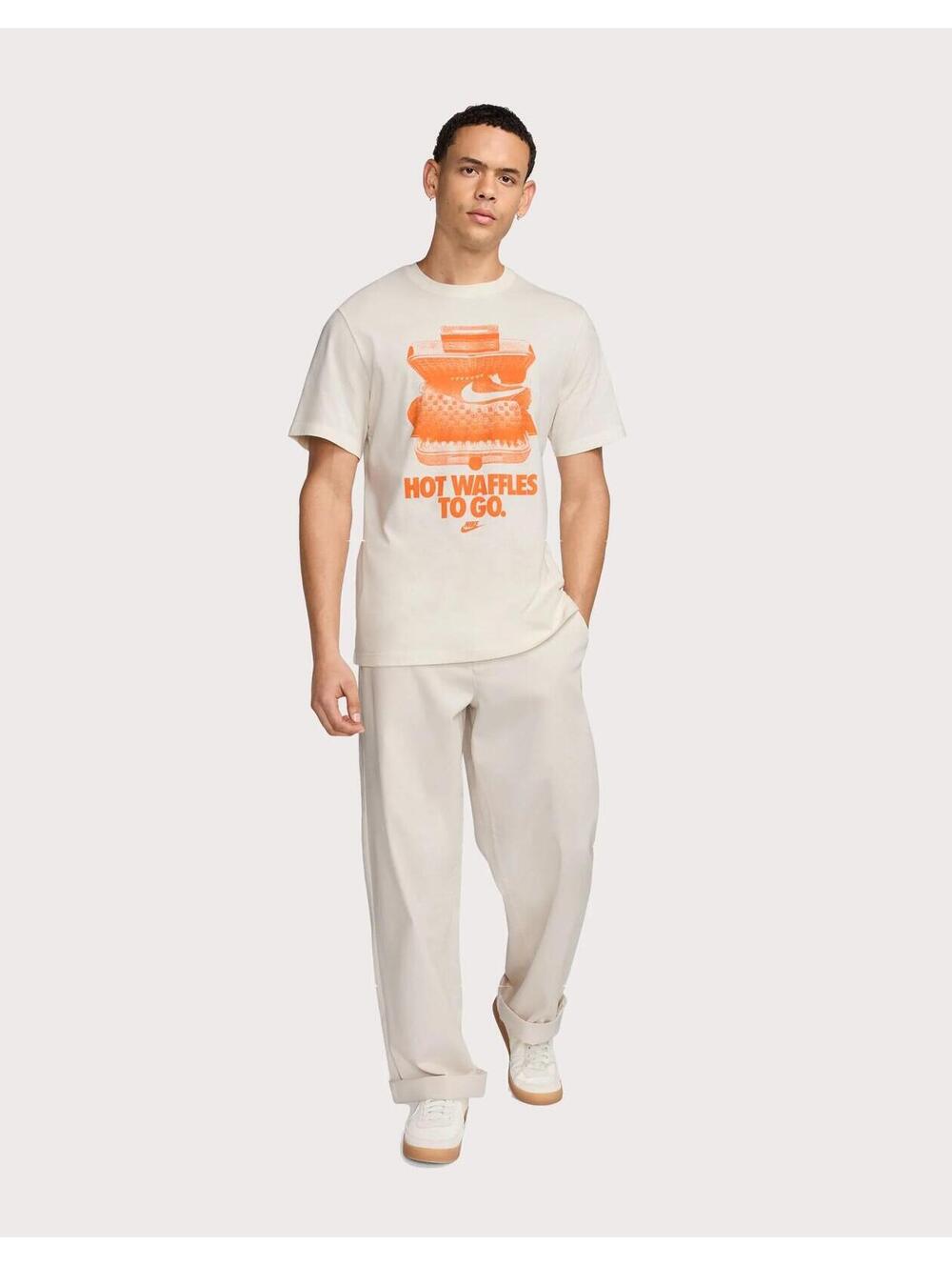 New Nike Men's Sportswear Tee - Hot Waffles - Large